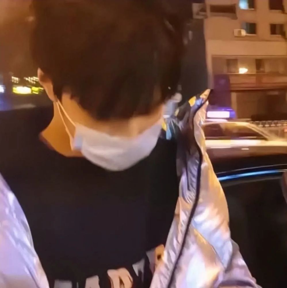 爱豆头像壁纸刘耀文无水印图片二