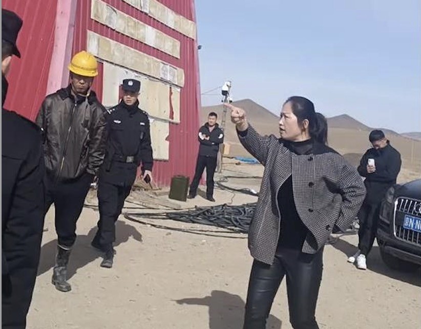 执法人员遭威胁 2021年3月17日,巴林左旗公安局接到举报称,该局正在