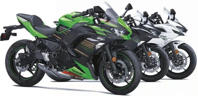 川崎ninja 700 r 双缸跑车曝光