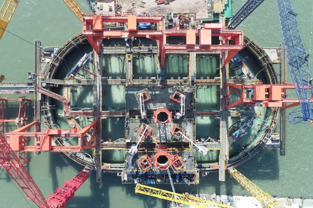 钢沉井封底完成!常泰长江大桥有了"定海神针",即将进入建设新阶段