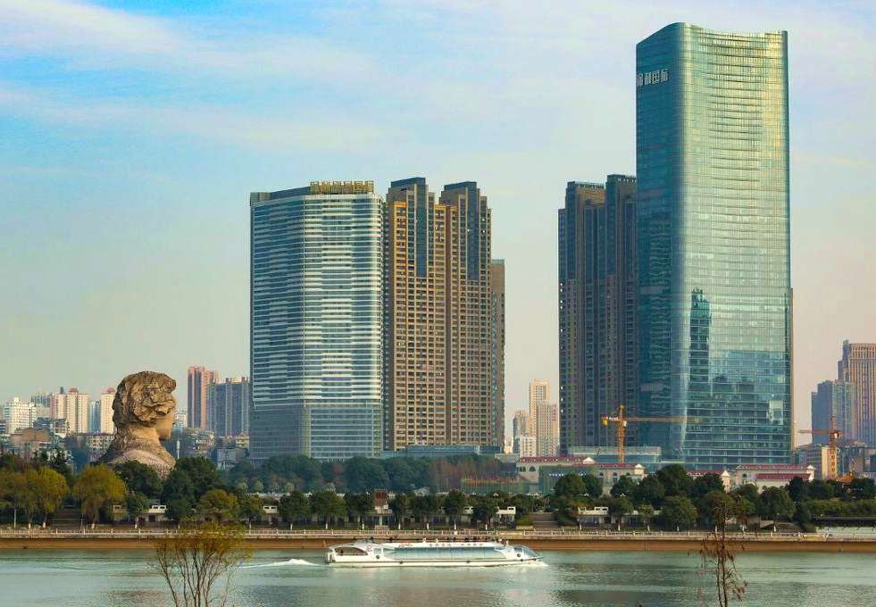 湖南省gdp最高的县城_湖南正在 腾飞 的城市 GDP增速省内最高,20亿机场将通航