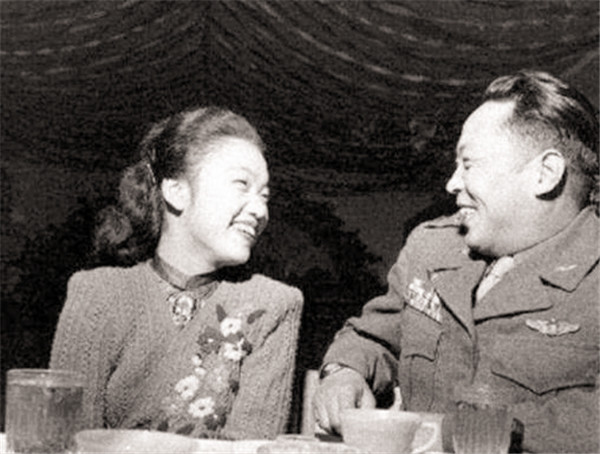 毛人凤后代:长子曾任富士康董事长,次子身家过亿,幼子