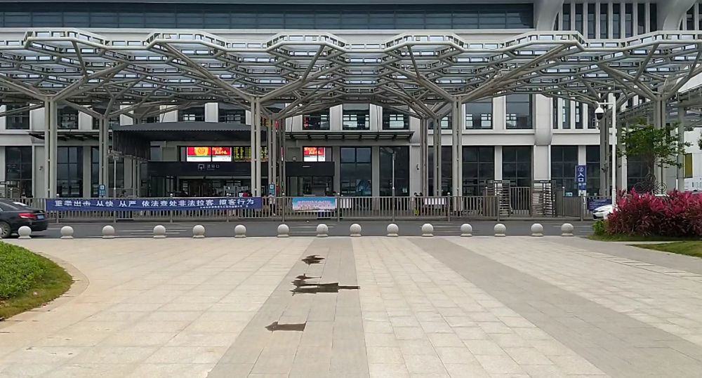 广西贵港高铁站不知道怎么进站?这里有三种进站方式,非常方便!