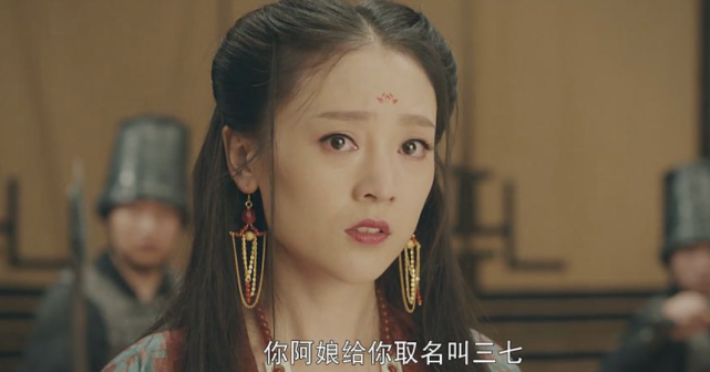 景甜在《司藤》的造型是李萌做的,这位造型师还有很多