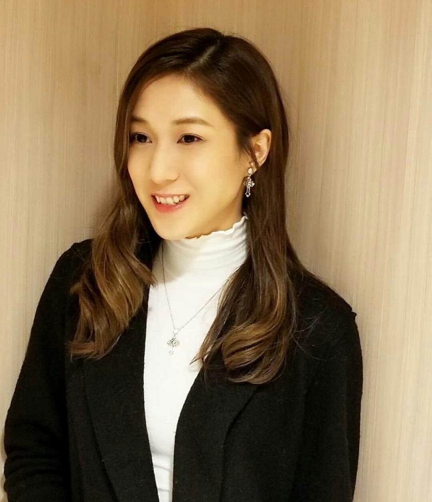 钟嘉欣自曝曾患精神分裂称女儿像老公