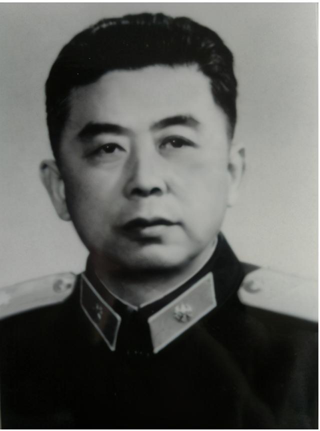 1955年授衔为何有4名正军职干部仅授大校军衔