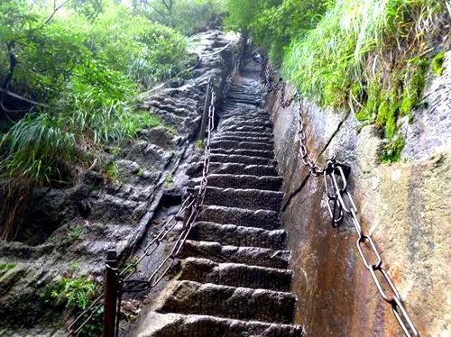 千尺幢,百尺峡和老君犁沟:华山三大险