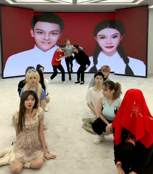 兜儿是一个非常要强的女孩子,她不会因为怀孕了之