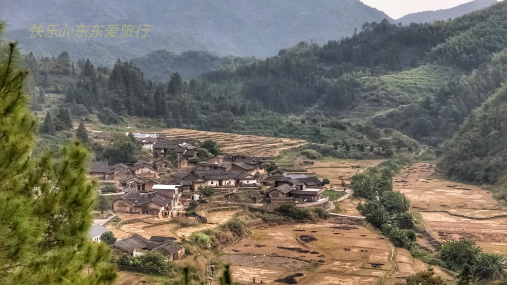 周末休闲何处去平远东石营子里龙潭峰水清林密休闲避暑首选地