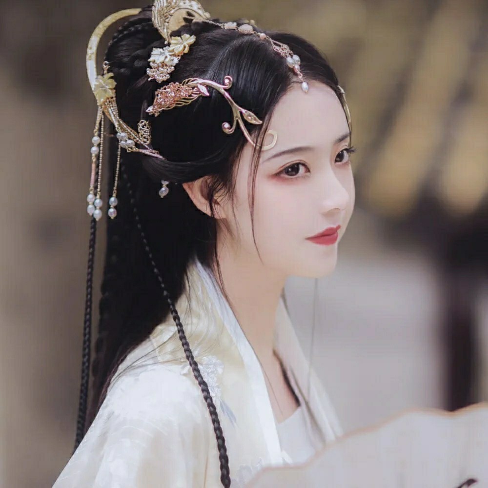 女生头像丨超美古风真人女生头像