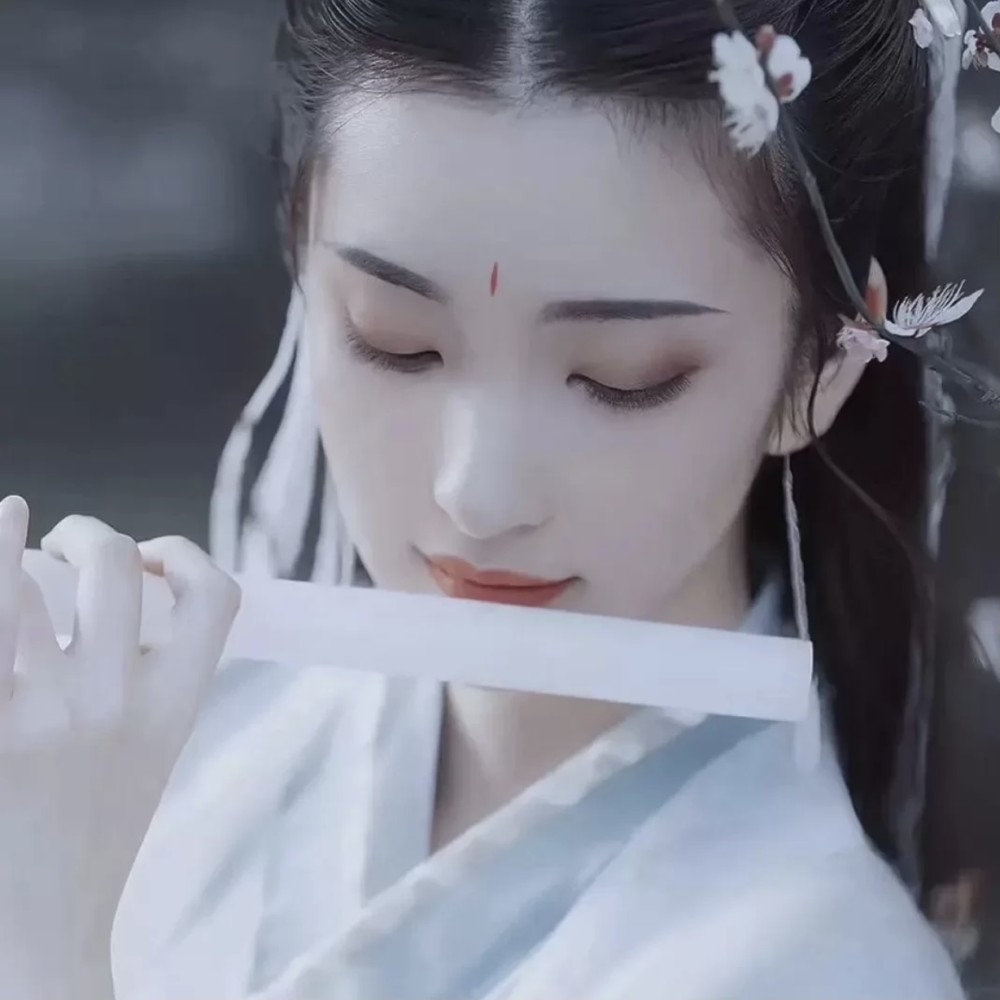 女生头像丨超美古风真人女生头像