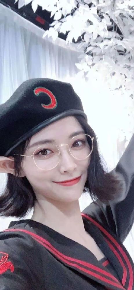 许佳琪壁纸|这溢出屏幕的甜美