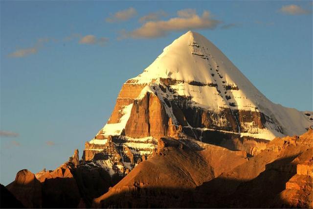 神秘的北纬30度,西藏出现100多座金字塔,正是狮身人看
