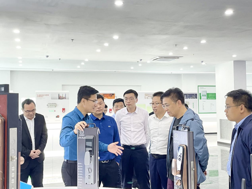 谭伯乐率队赴赣州考察学习