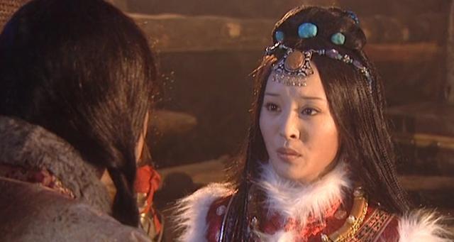 蓝齐儿却因自身过于优秀被混在使团里的葛尔丹注意到