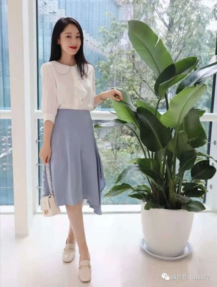 乐福鞋怎么搭配衣服好看