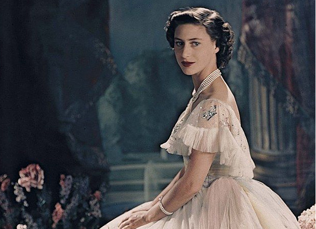 导致在与摄影师离婚以后公主变得抑郁,而此时玛格丽特公主的烟瘾变的