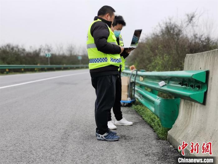 湖北推出"5g 北斗"高速公路智能护栏预警系统
