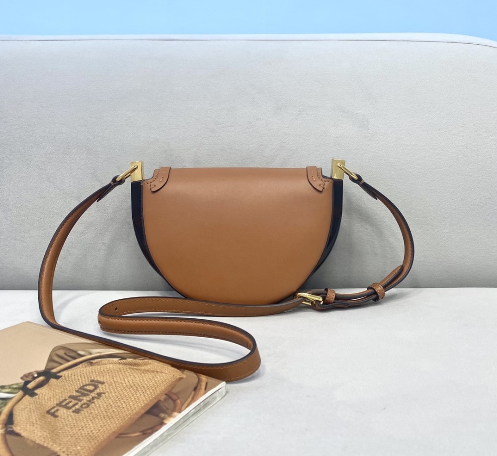 fendi2021马鞍包春夏系列