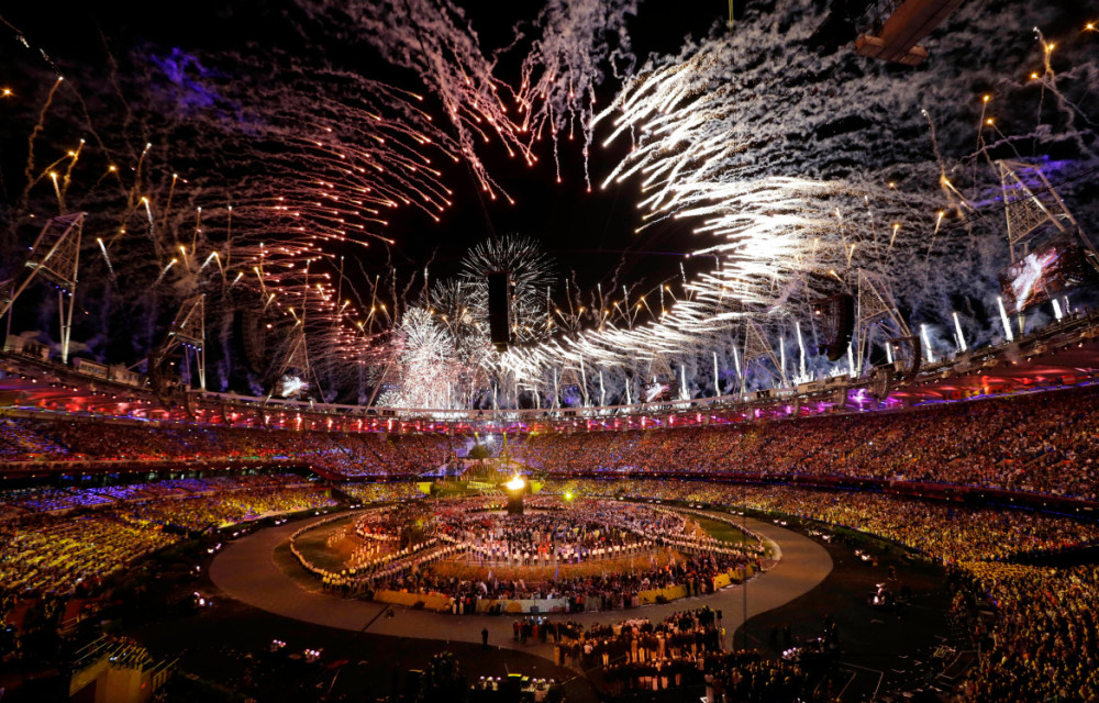 2012年7月28日,奥林匹克圣火台在伦敦举行的2012年夏季奥运会开幕式上