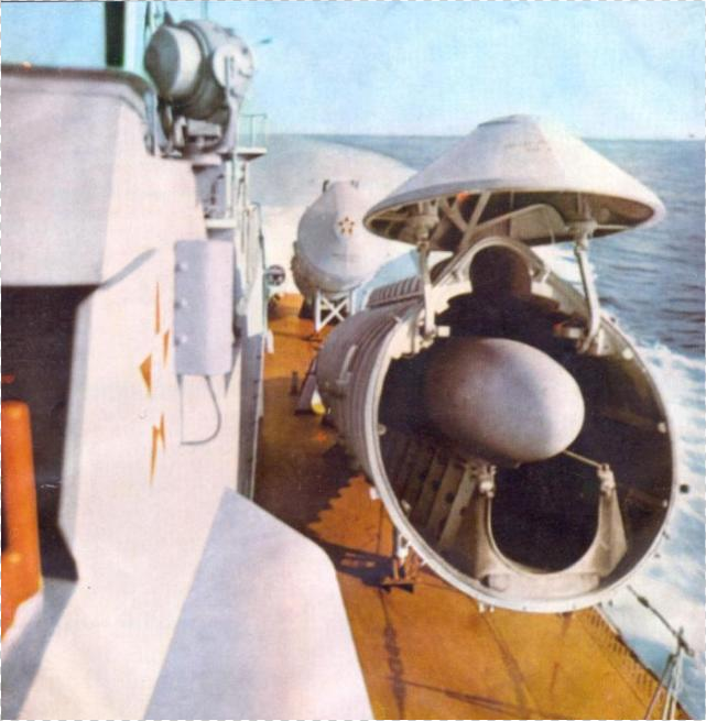 ss-n-2b型冥河导弹的发射筒改成了圆筒形,有很多加强筋