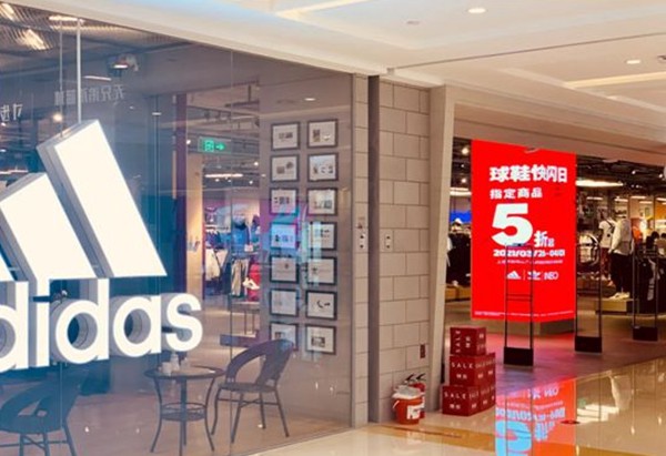 新疆棉事件持续发酵 郑州的耐克,h&m,优衣库境况如何?