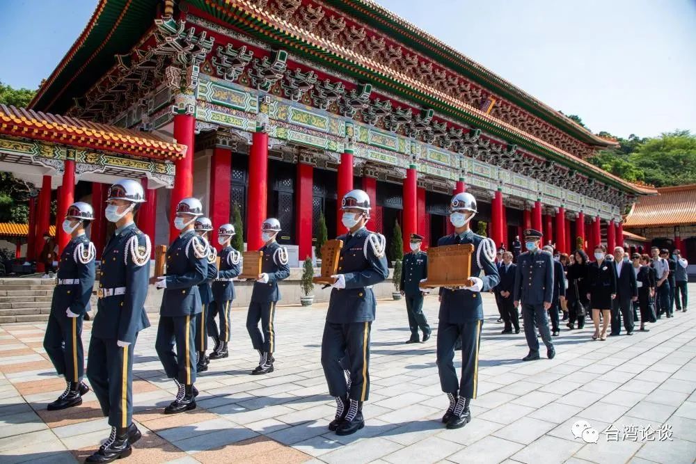 3月26日当天,台湾的陆军司令陈宝余在忠烈祠主持了