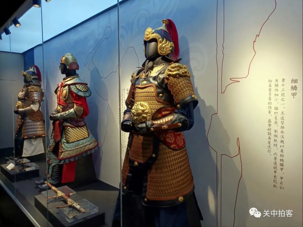 唐朝初期,甲胄尚未风格化,外观保留实战功能设计,呈现出威猛刚劲的
