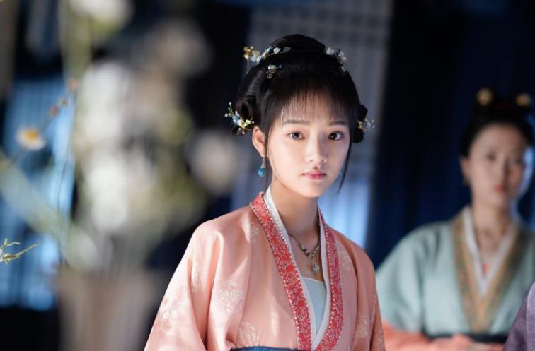 《玉骨遥》即将开拍,女主任敏一条热搜,肖战粉丝坐不住了