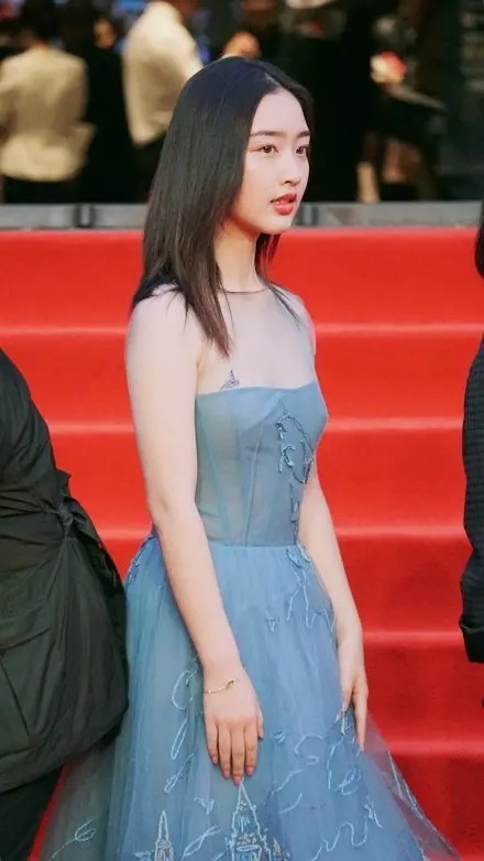 《十二谭》中的她们,各个貌美如花