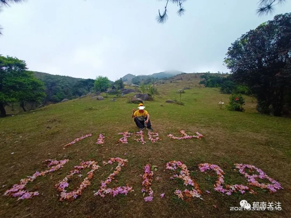 郁南仔独自一人骑摩托,勇攀罗定八排山!