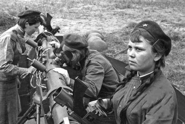 二战中,德国真有虐待苏联女兵的吗?原来这才是事情的真相