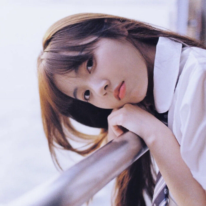 招桃花温柔小众真人女生头像74