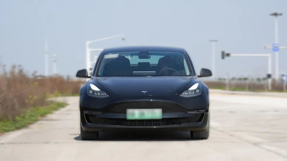 说好的特斯拉model 3 performance来了!