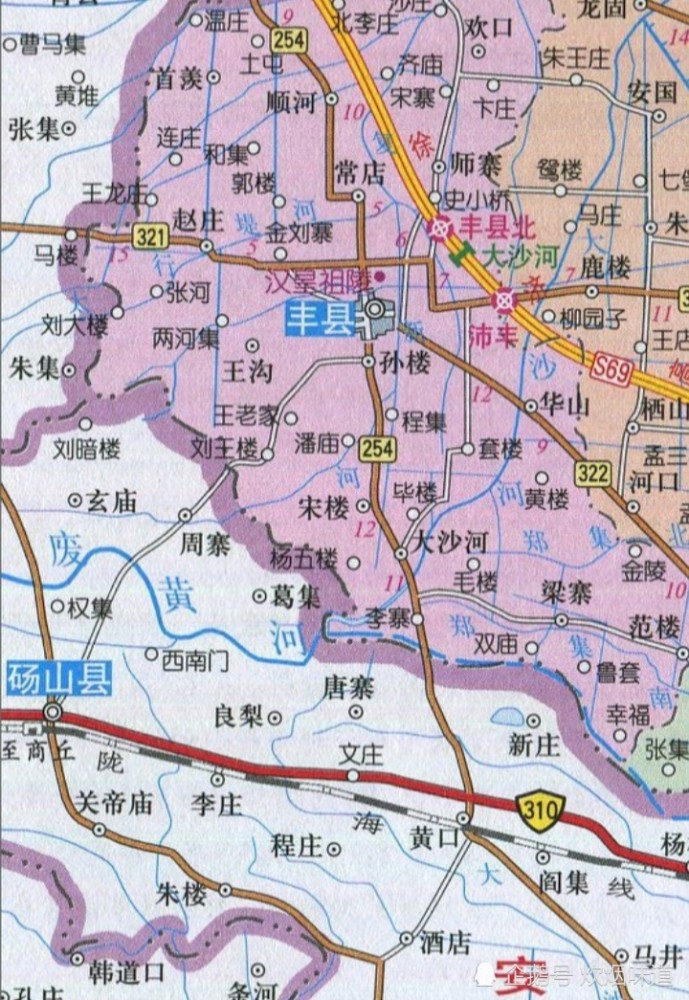 江苏丰县的铁路前几年就建好了,却一直没有火车,不少人习惯从砀山下