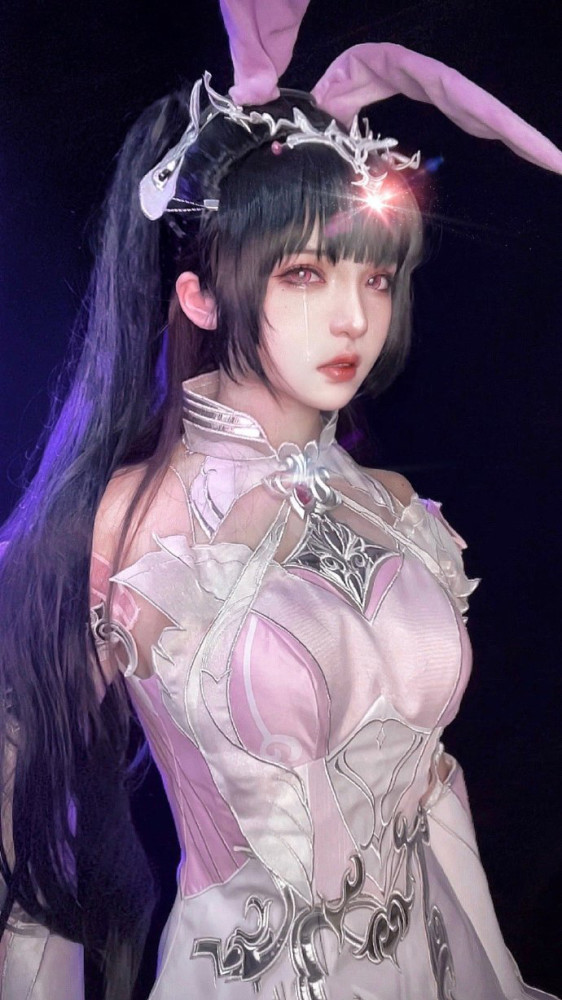 cosplay大神人物,cosplay人物真人 斗罗大陆小舞cos大比拼三位高颜值大神谁更胜一筹美腿很绝