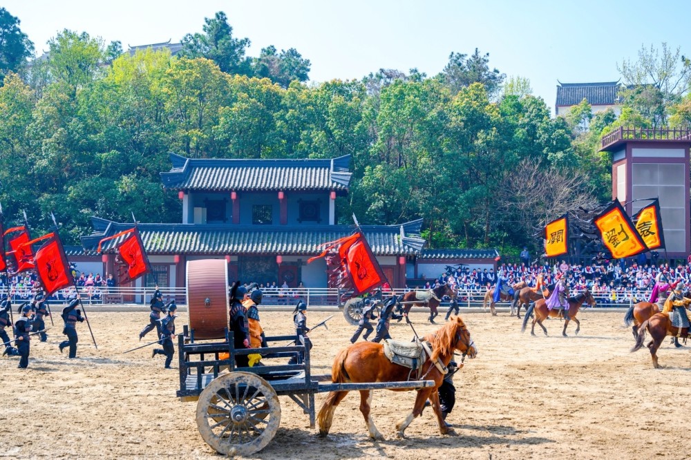 无锡三国水浒城旅行,赏花,看演出,感受古典名著文化魅力