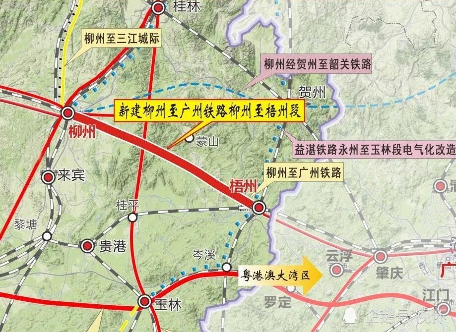 也明确提出要建设中卫经平凉至庆阳铁路,其中平庆铁路已列入今年计划