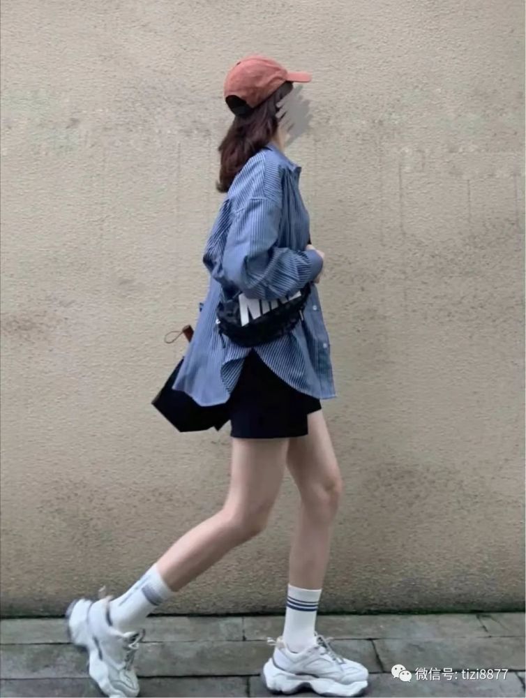 老爹鞋怎么搭配衣服时尚好看