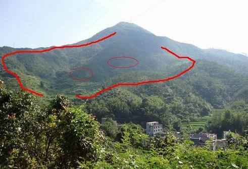 穷小子误将祖坟迁到龙穴宝地,5年后,他竟成了开国皇帝