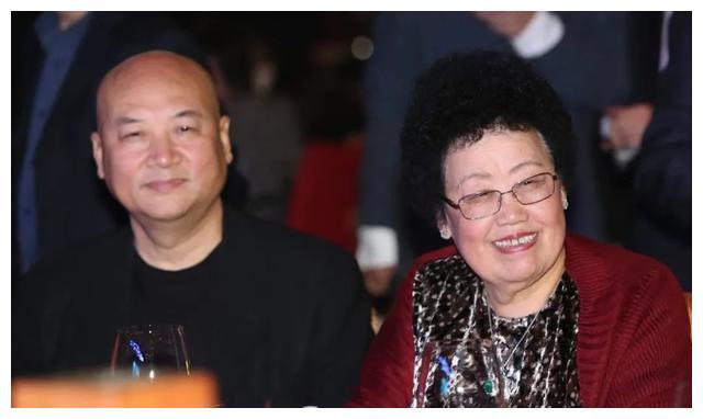 "唐僧"迟重瑞老婆富豪排名73,身家530亿,79岁气色红润