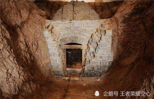 南京发现一父女合葬墓,墓内有200颗红色药丸,化验结果