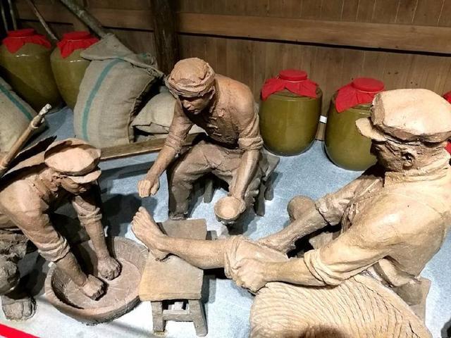 长征路过遵义时,红军战士真的曾在茅台酒池中洗脏脚吗?