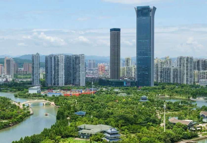 广东2021年gdp产值_广东各市2020年gdp(2)
