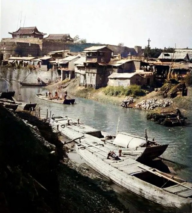 老照片:三十年代山东泰安街头景象(1932)