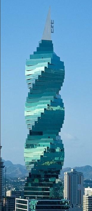 高度:243米/53层 这座造型360度扭转的摩天大楼,仅耗资3亿建造, 与