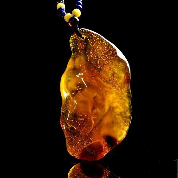 琥珀蜜蜡的盘玩和保养