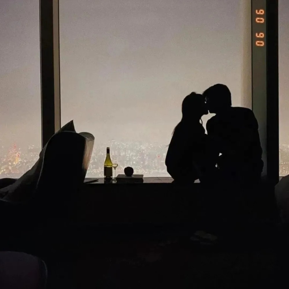 适合姐妹喝酒发的朋友圈文案