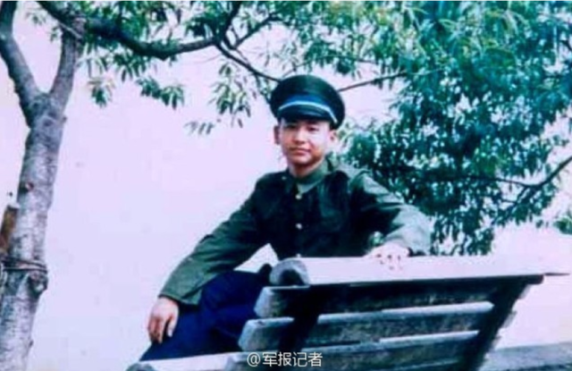 的一名飞行学员 一圆他日记中记述的梦想: 能成为一只翱翔蓝天的雄鹰