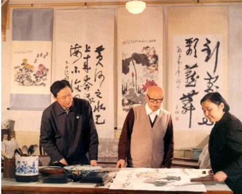 国学大师范曾:怒骂黄永玉,和沈从文反目,晚年被李苦禅